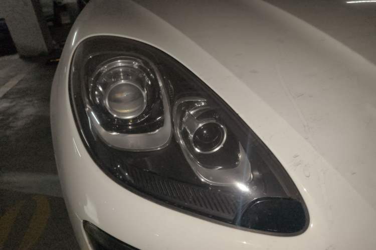 Used Porsche Macan 2017 Macan 2.0T Right Front Headlight