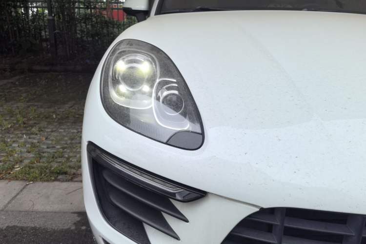 Used Porsche Macan 2017 Macan 2.0T Right Front Headlight