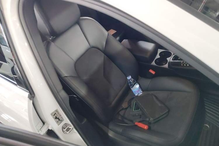 Used Porsche Macan 2017 Macan 2.0T Right Front Seat