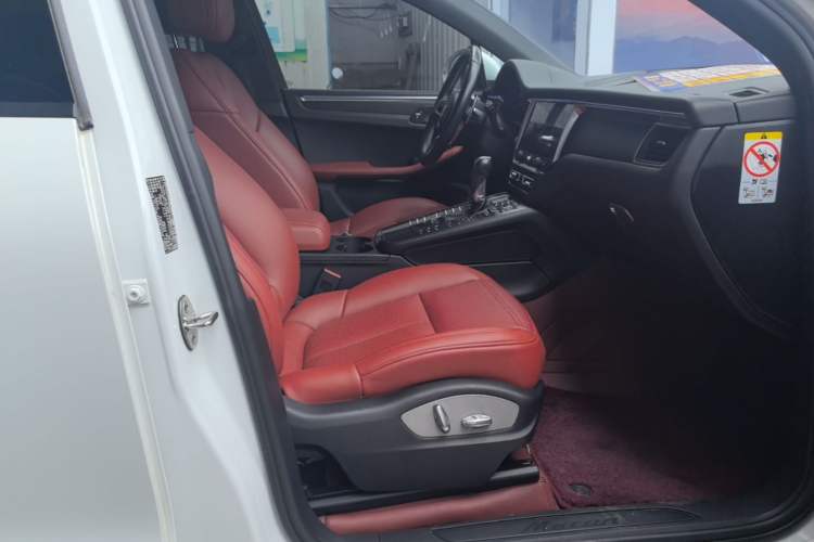 Used Porsche Macan 2017 Macan 2.0T Right Front Seat