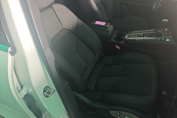 Used Porsche Macan 2017 Macan S 3.0T Right Front Seat
