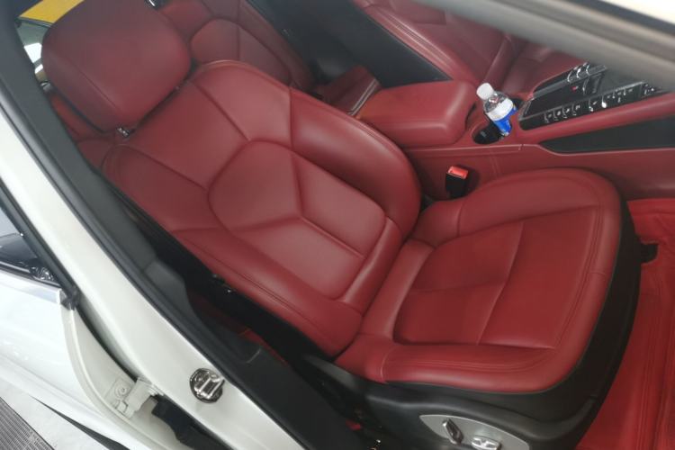 Used Porsche Macan 2017 Macan 2.0T Right Front Seat