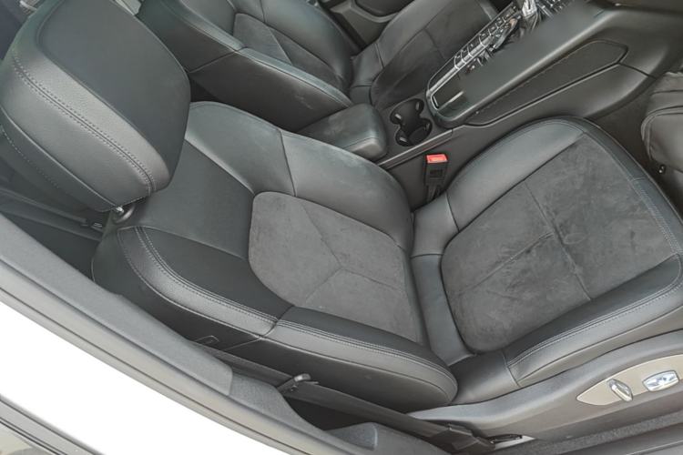 Used Porsche Macan 2017 Macan 2.0T Right Front Seat