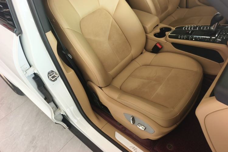 Used Porsche Macan 2017 Macan S 3.0T Right Front Seat
