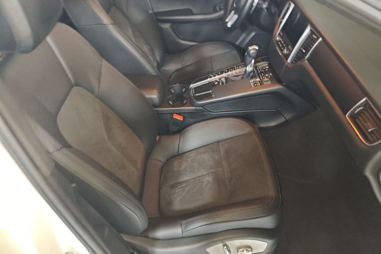 Used Porsche Macan 2017 Macan 2.0T Right Front Seat