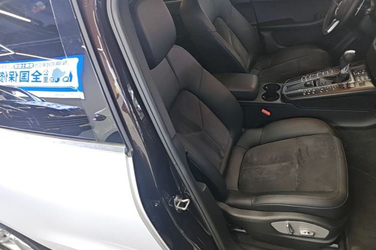 Used Porsche Macan 2017 Macan 2.0T Right Front Seat