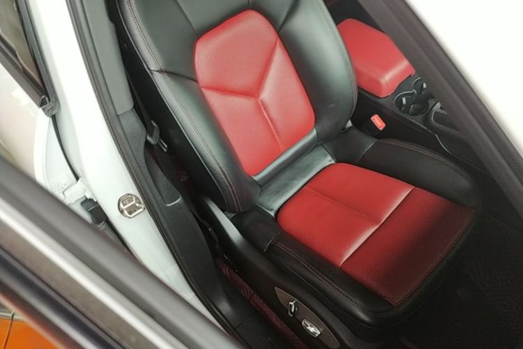 Used Porsche Macan 2017 Macan 2.0T Right Front Seat