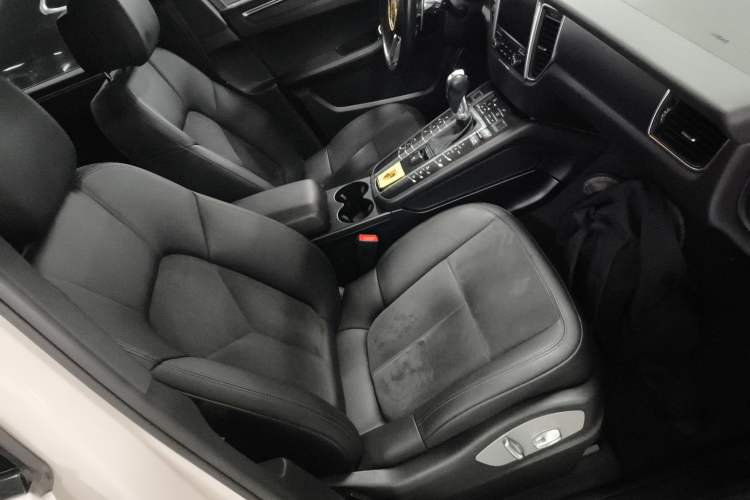 Used Porsche Macan 2017 Macan 2.0T Right Front Seat