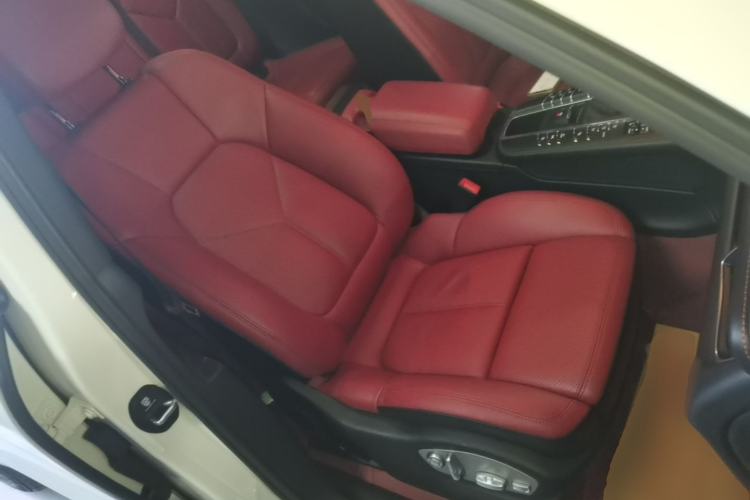 Used Porsche Macan 2017 Macan S 3.0T Right Front Seat
