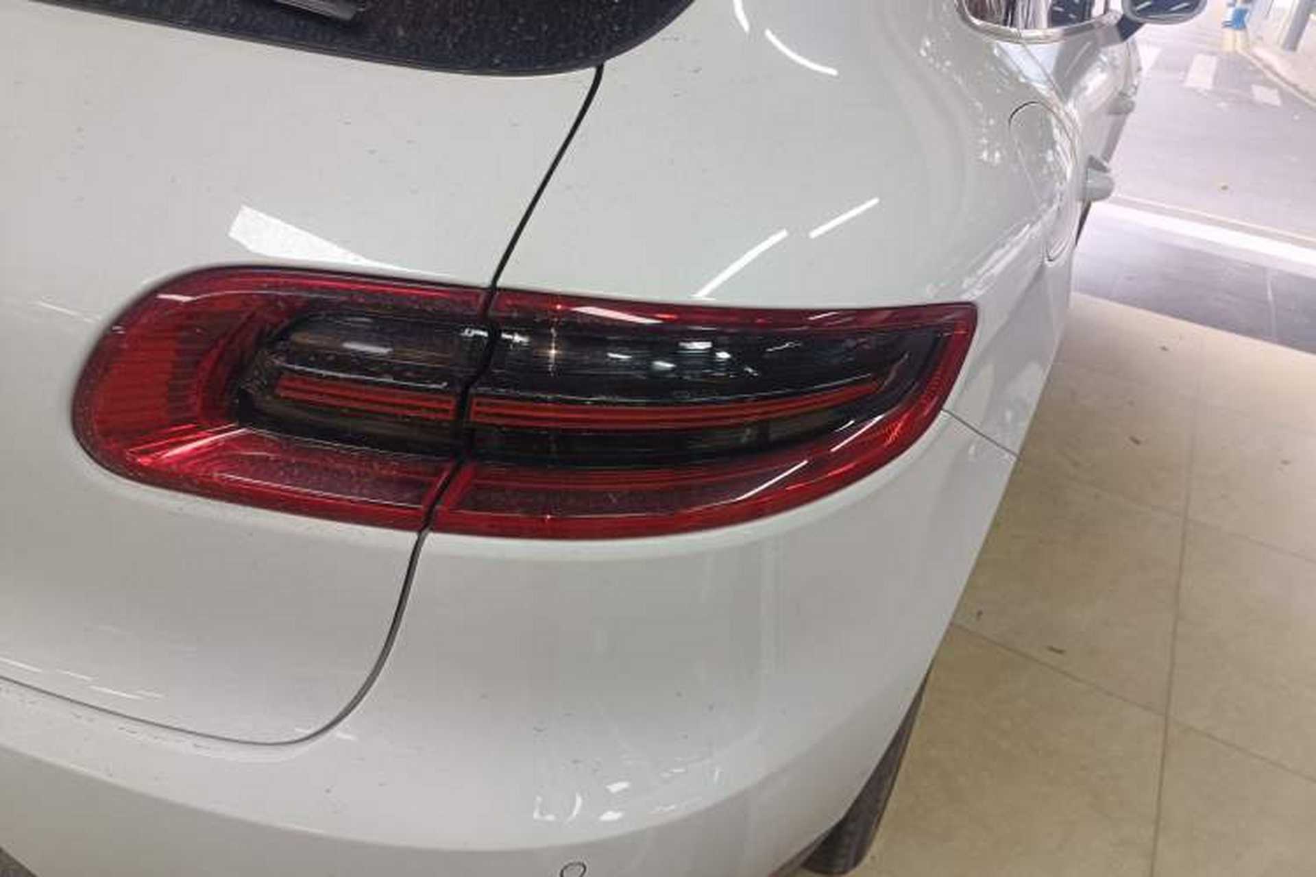 Used Porsche Macan 2017 Macan 2.0T Right Rear Taillight
