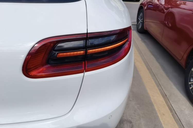 Used Porsche Macan 2017 Macan S 3.0T Right Rear Taillight