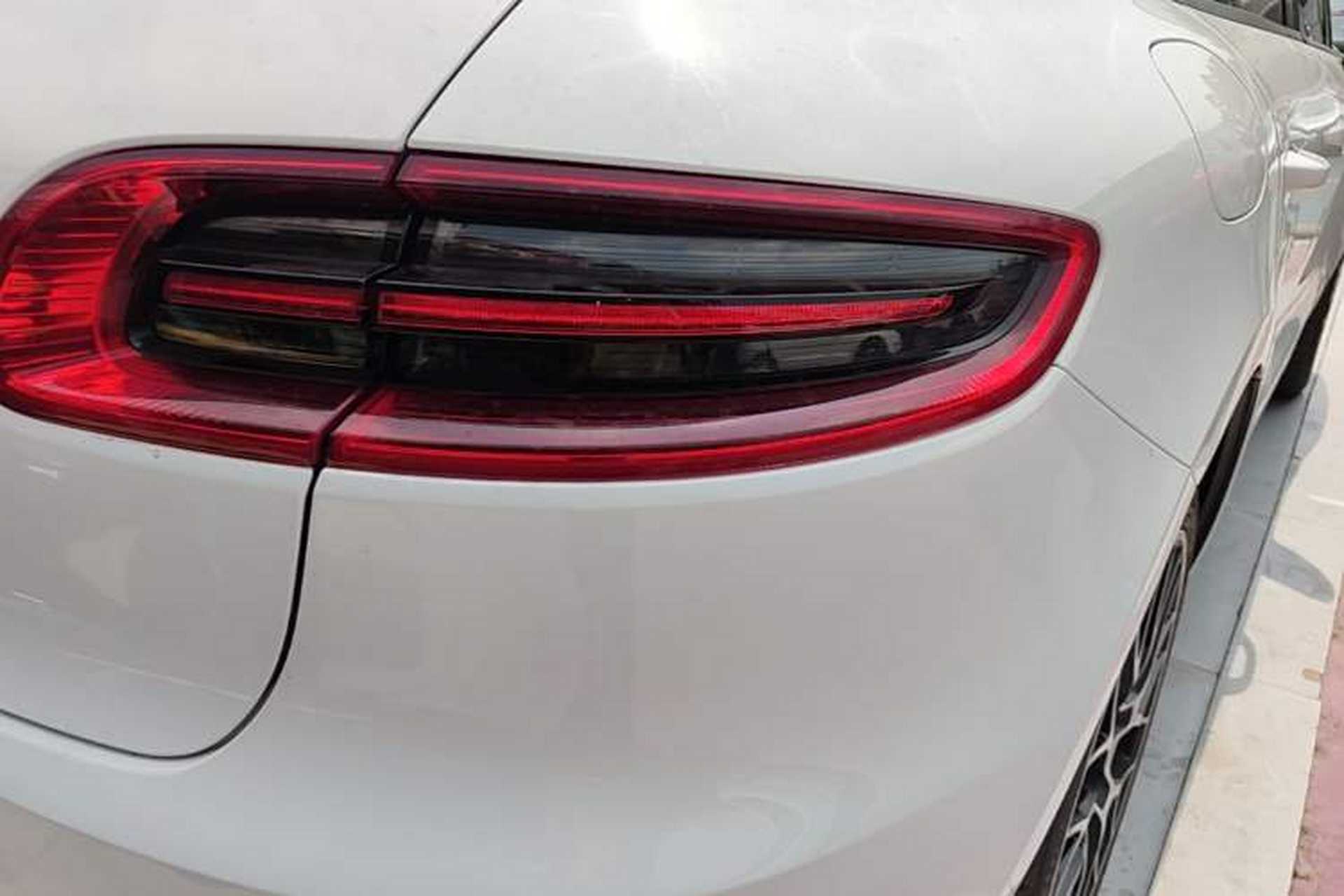 Used Porsche Macan 2017 Macan 2.0T Right Rear Taillight