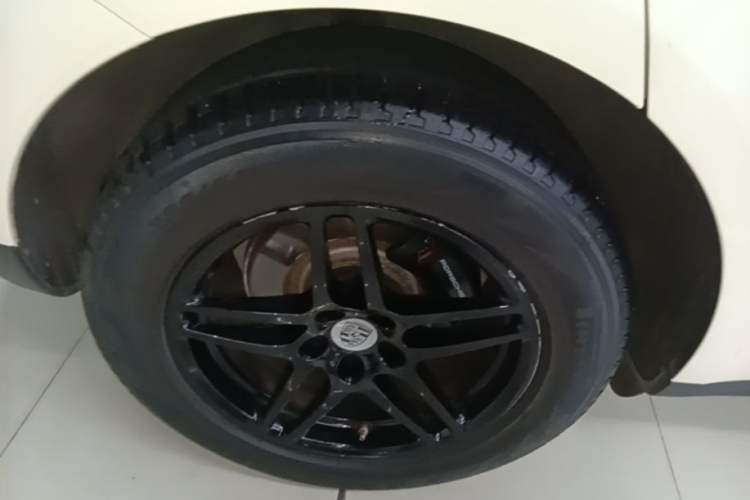 Used Porsche Macan 2017 Macan 2.0T Right Rear Wheel Hub