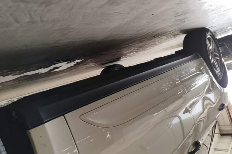 Used Porsche Macan 2017 Macan 2.0T Right Side Sill
