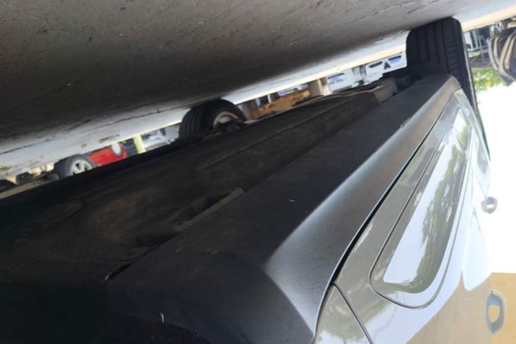 Used Porsche Macan 2017 Macan 2.0T Right Side Sill