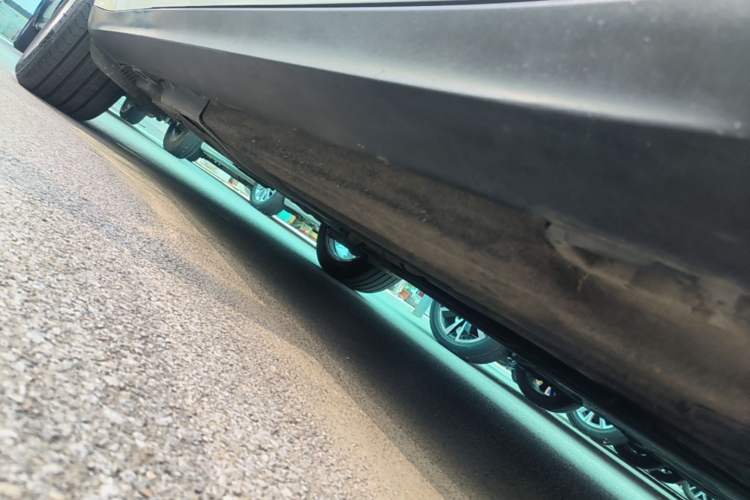 Used Porsche Macan 2017 Macan 2.0T Right Side Sill