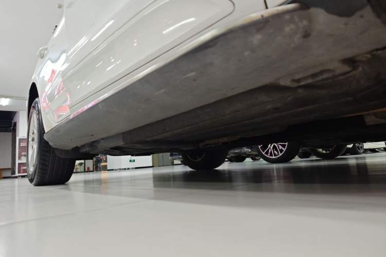 Used Porsche Macan 2017 Macan 2.0T Right Side Sill
