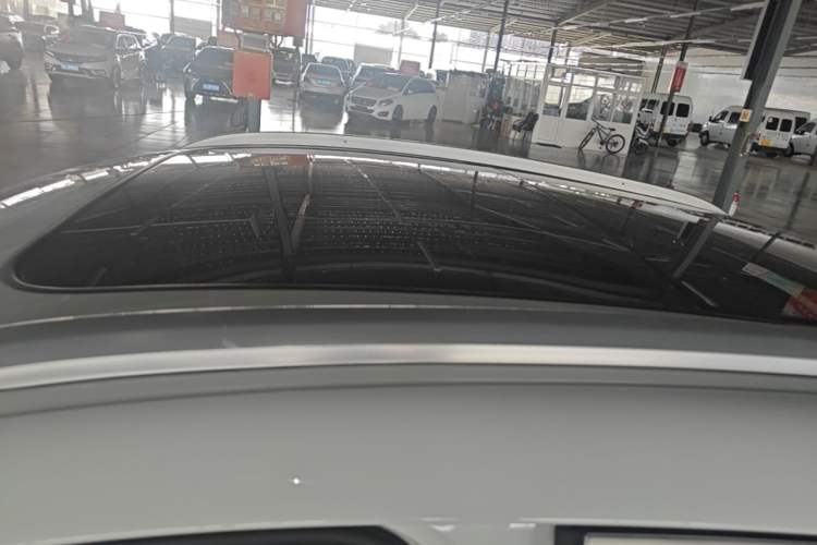 Used Porsche Macan 2017 Macan 2.0T Roof