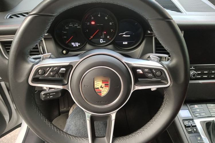 Used Porsche Macan 2017 Macan 2.0T Steering Wheel