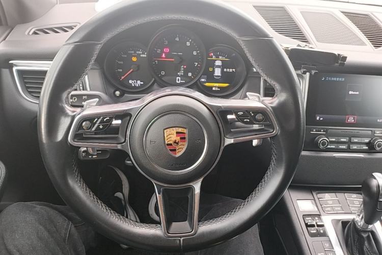 Used Porsche Macan 2017 Macan 2.0T Steering Wheel