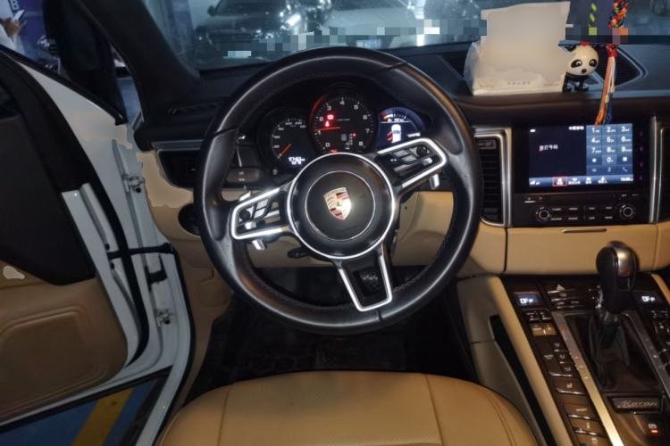 Used Porsche Macan 2017 Macan 2.0T Steering Wheel