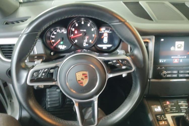 Used Porsche Macan 2017 Macan 2.0T Steering Wheel