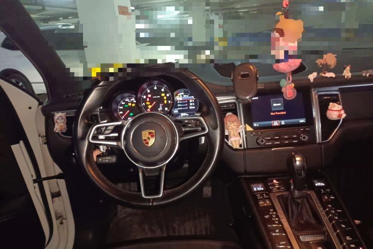 Used Porsche Macan 2017 Macan 2.0T Steering Wheel