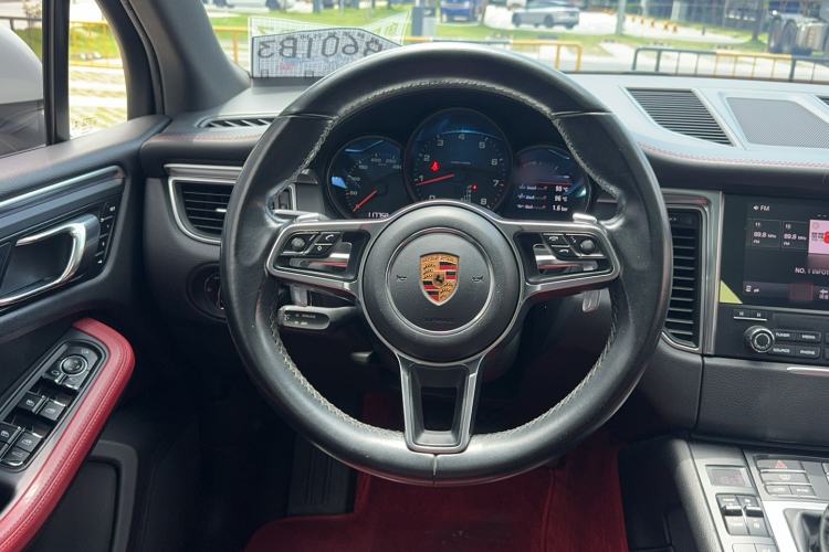 Used Porsche Macan 2017 Macan 2.0T Steering Wheel