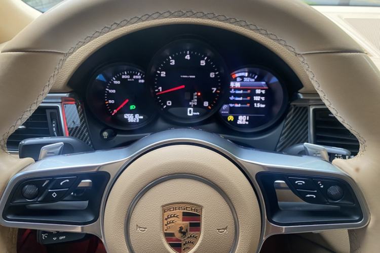 Used Porsche Macan 2017 Macan 2.0T Steering Wheel