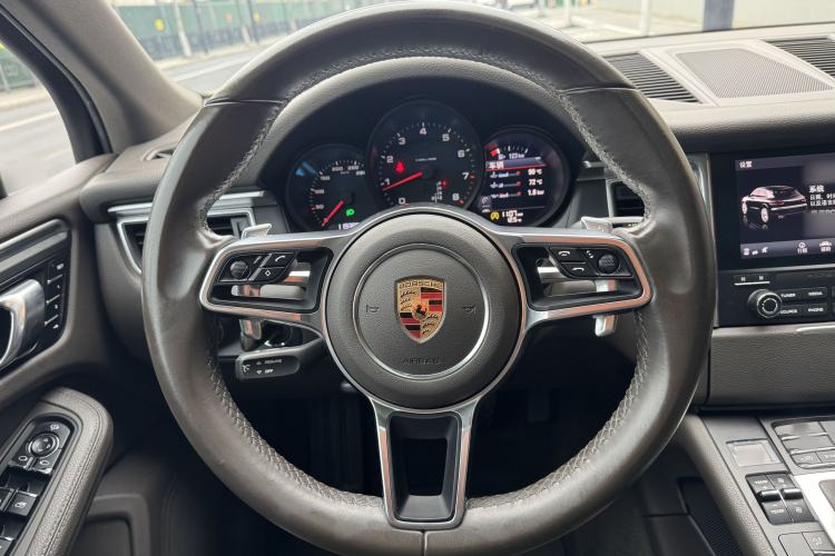 Used Porsche Macan 2017 Macan 2.0T Steering Wheel