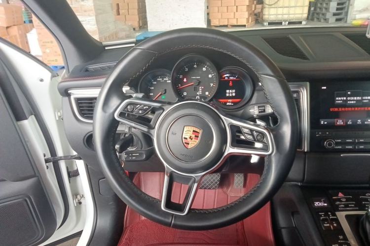 Used Porsche Macan 2017 Macan 2.0T Steering Wheel