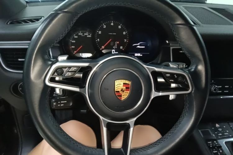 Used Porsche Macan 2017 Macan 2.0T Steering Wheel