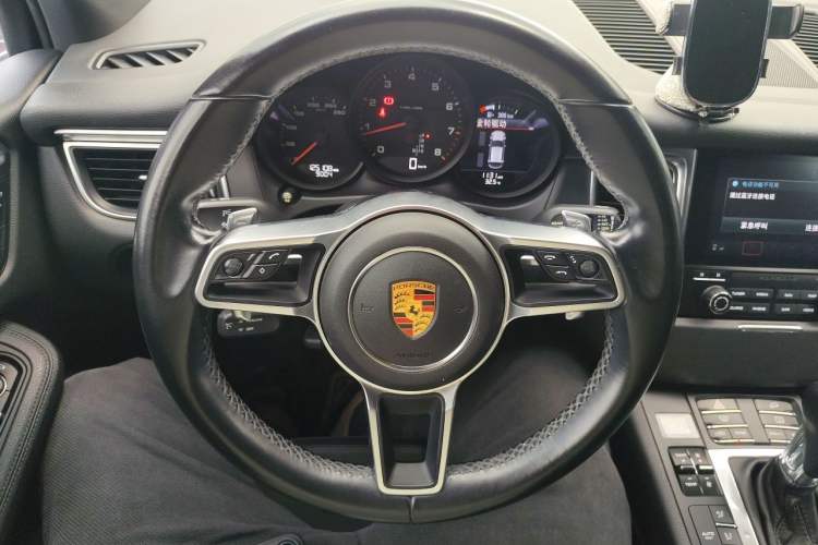 Used Porsche Macan 2017 Macan 2.0T Steering Wheel