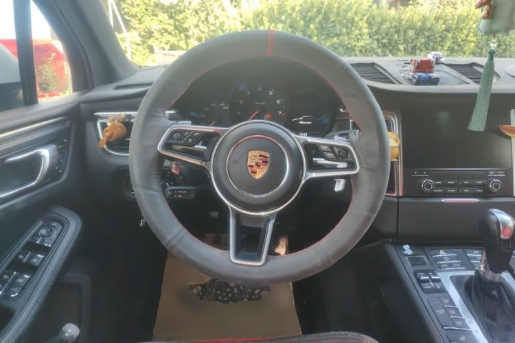 Used Porsche Macan 2017 Macan 2.0T Steering Wheel