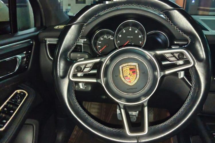 Used Porsche Macan 2017 Macan 2.0T Steering Wheel
