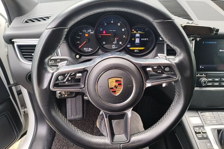 Used Porsche Macan 2017 Macan 2.0T Steering Wheel