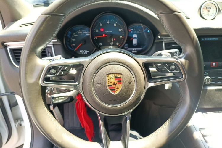 Used Porsche Macan 2017 Macan 2.0T Steering Wheel
