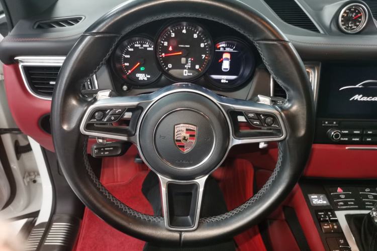 Used Porsche Macan 2017 Macan 2.0T Steering Wheel