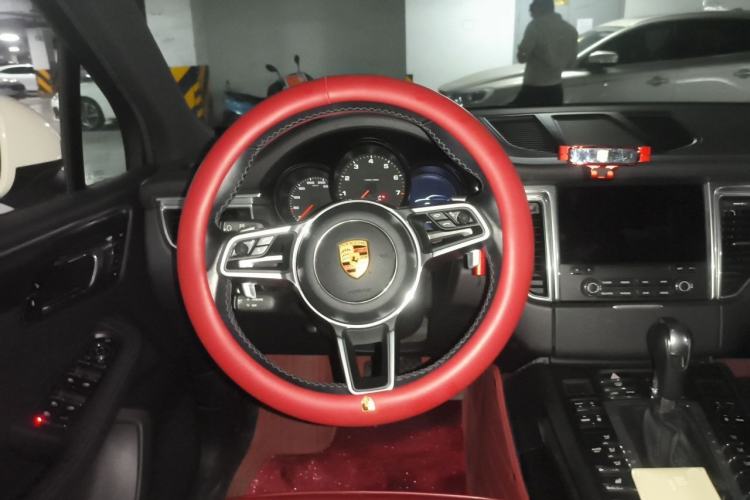 Used Porsche Macan 2017 Macan 2.0T Steering Wheel