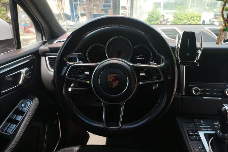 Used Porsche Macan 2017 Macan S 3.0T Steering Wheel