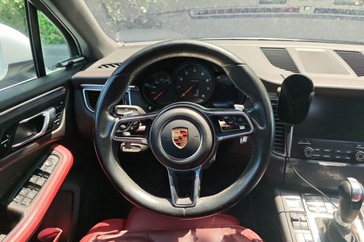 Used Porsche Macan 2017 Macan 2.0T Steering Wheel