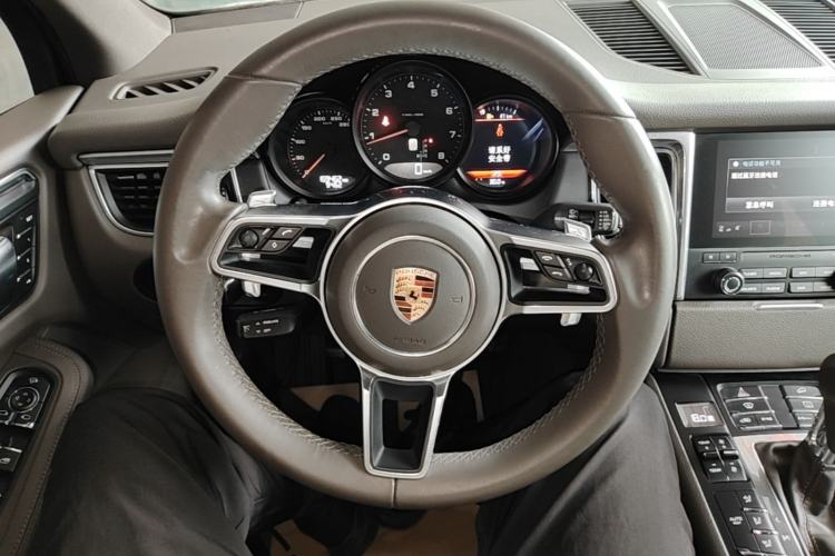 Used Porsche Macan 2017 Macan 2.0T Steering Wheel