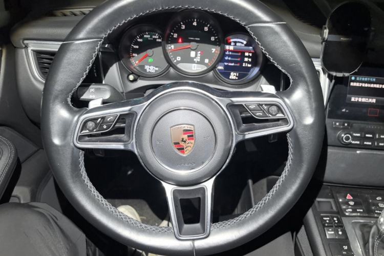 Used Porsche Macan 2017 Macan 2.0T Steering Wheel
