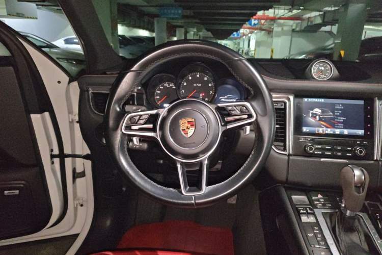 Used Porsche Macan 2017 Macan GTS 3.0T Steering Wheel