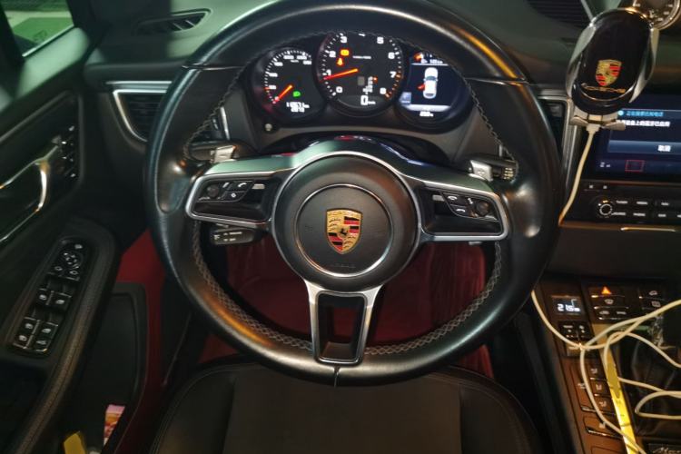 Used Porsche Macan 2017 Macan 2.0T Steering Wheel
