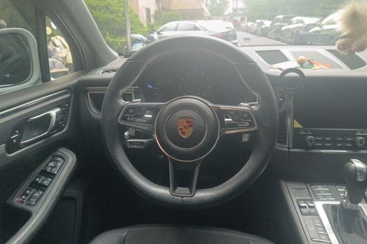Used Porsche Macan 2017 Macan 2.0T Steering Wheel