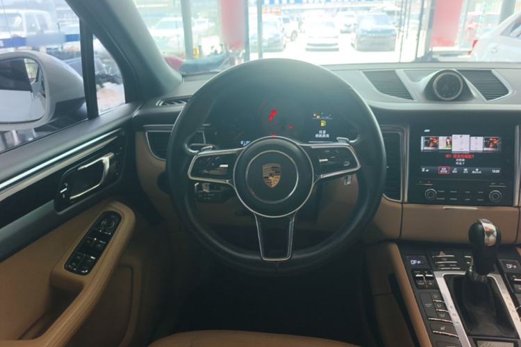 Used Porsche Macan 2017 Macan S 3.0T Steering Wheel