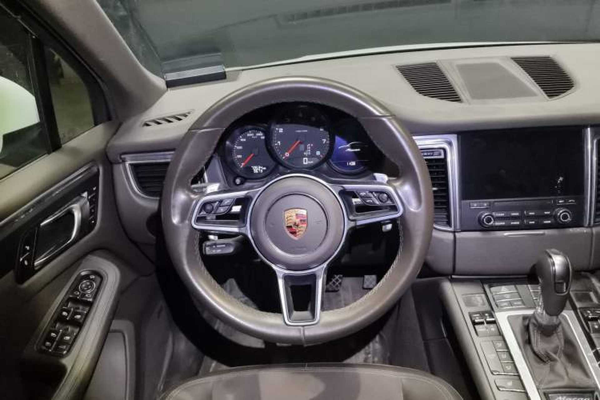 Used Porsche Macan 2017 Macan 2.0T Steering Wheel
