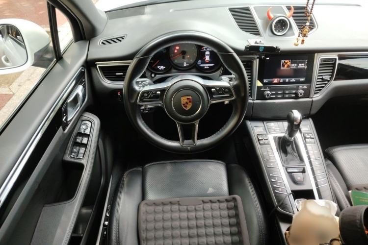 Used Porsche Macan 2017 Macan S 3.0T Steering Wheel