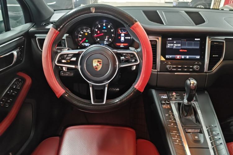 Used Porsche Macan 2017 Macan 2.0T Steering Wheel